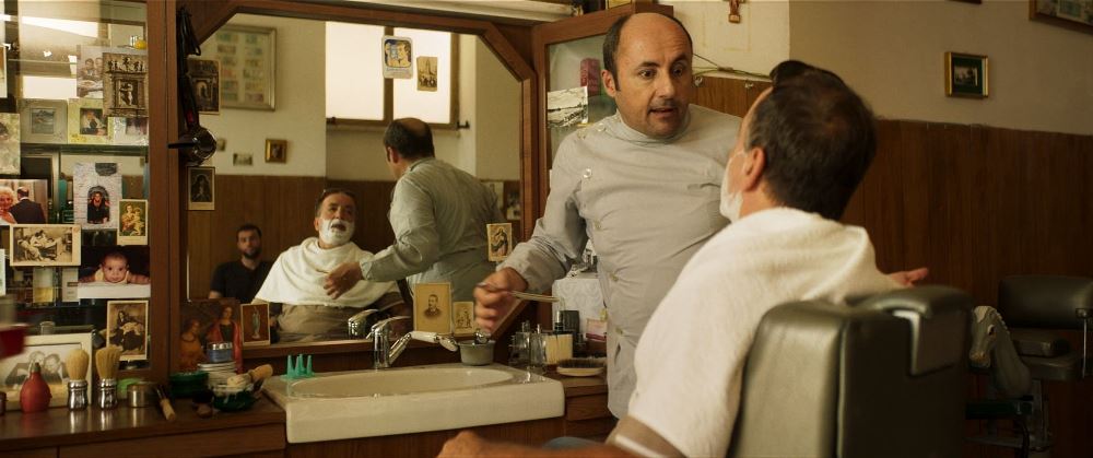 Il barbiere complottista, Valerio Ferrara, Inventa un Film, Lenola, festival lenola, cortometraggio, cortometraggi, cortometraggi più belli, cortometraggi migliori, corto, corti